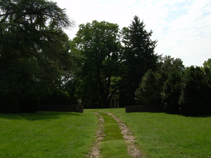 Walking to the Gazebo at Chatham Manor - Fredericksburg, VA